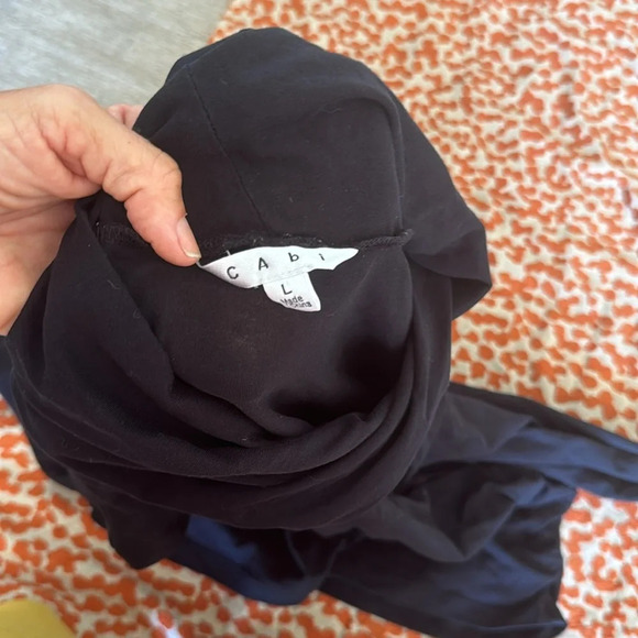 Cabi 657 Cowl Neck black Long Sleeve Ruched Sides Pullover size large - Picture 4 of 7